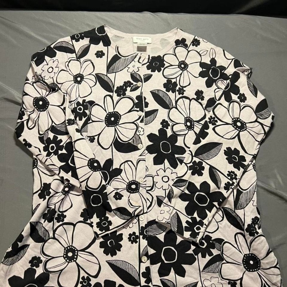 Oliver Perry Woman Cardigan Sweater 1X Black White Floral Silk Blend ButtonFront